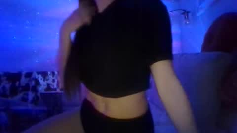 queenbee6269 online show from February 18, 6:23 am