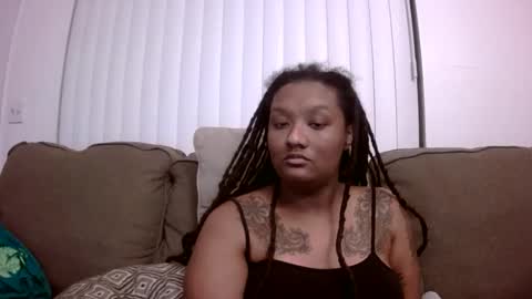 Queen Chief online show from December 15, 9:25 am