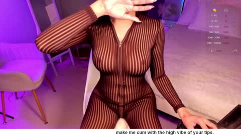 Snapshot of queendominationxx chatting on February 14, 4:47 am Miss Anfisa online show from February 14, 4:47 am