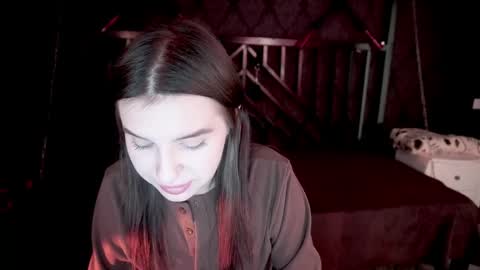 queenlilithh online show from April 5, 6:01 am