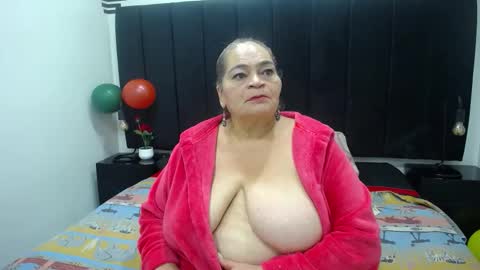 VickyBoobss online show from November 14, 9:04 pm