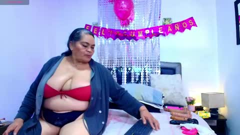 VickyBoobss online show from May 16, 12:59 pm