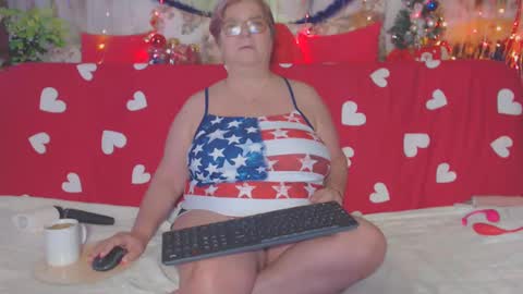 QueenPammy online show from January 6, 5:52 am