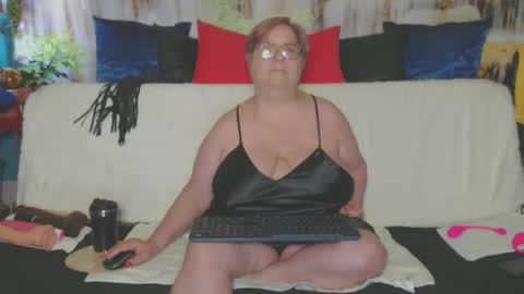 QueenPammy online show from May 15, 11:02 am