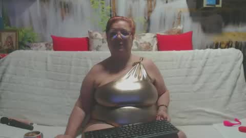QueenPammy online show from February 9, 6:22 am
