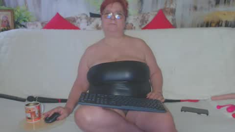 QueenPammy online show from January 25, 7:06 am