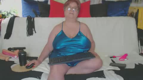 QueenPammy online show from May 9, 7:43 am
