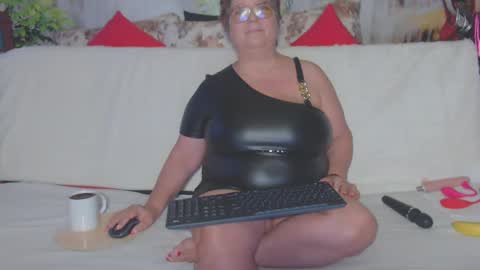 QueenPammy online show from January 12, 5:56 am
