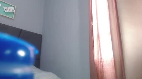 queenrachelbrown online show from May 11, 4:04 pm