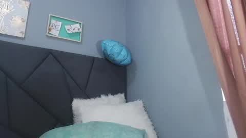 queenrachelbrown online show from May 21, 12:03 pm