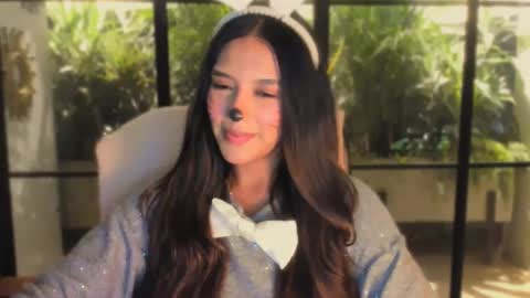 Val  -  online show from November 1, 2:48 am