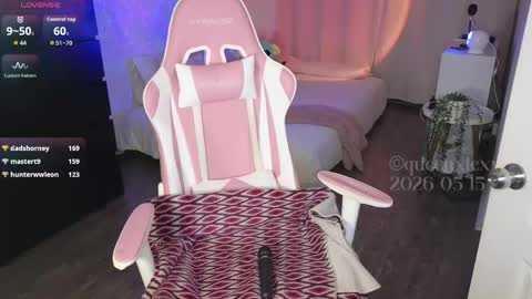 queenx_lexy online show from May 15, 10:01 pm
