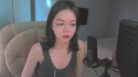 quietluxury online show from March 13, 1:01 pm