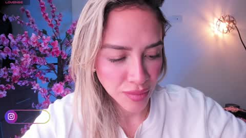 Snapshot of r4veenn chatting on December 30, 2:53 am RACHEL BLAKE online show from December 30, 2:53 am