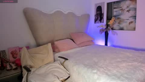 natalia  -  online show from May 18, 4:07 am
