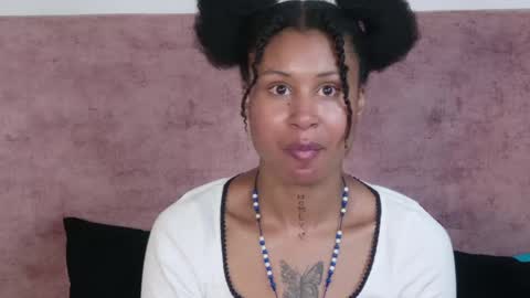 RachelAnn online show from May 22, 1:42 pm