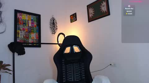 rachell_420 online show from May 18, 2:34 pm