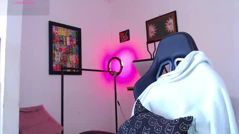 rachell_420 online show from May 8, 2:53 pm