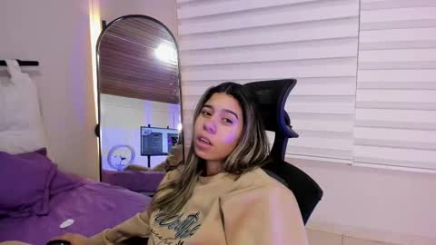 Rachell online show from October 4, 5:13 am