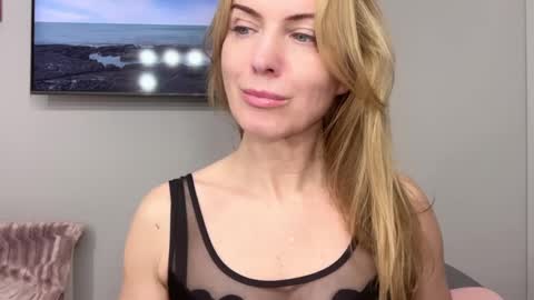 Rachel online show from February 3, 11:36 pm