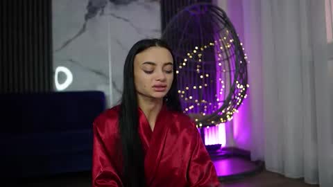 Ann online show from November 25, 5:09 am