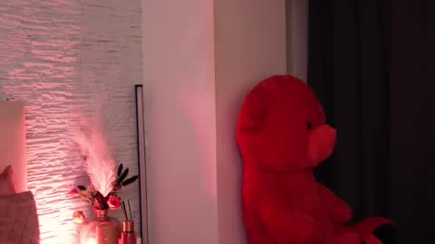 RachelSwaan online show from February 26, 5:46 am