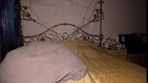 Radmila Star online show from December 17, 6:01 pm