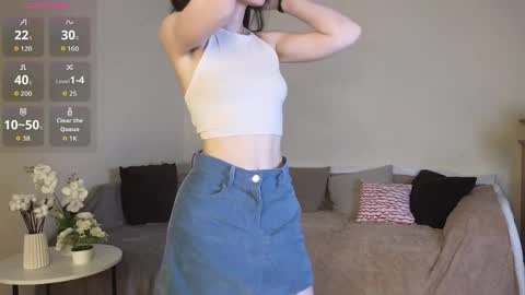 rainybella online show from May 13, 7:14 am