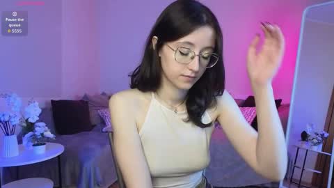 rainybella online show from May 10, 7:43 am