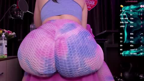 Laura online show from December 22, 3:44 am