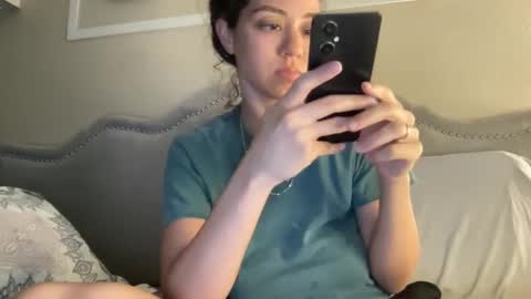 Snapshot of ramonajas chatting on December 17, 9:49 pm RamonaJ online show from December 17, 9:49 pm