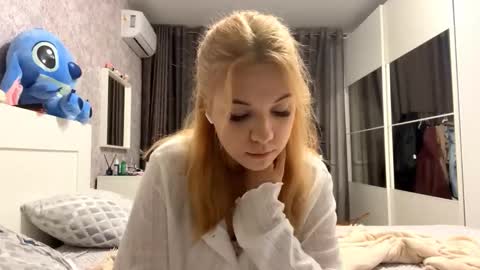 Randa online show from October 23, 7:20 pm