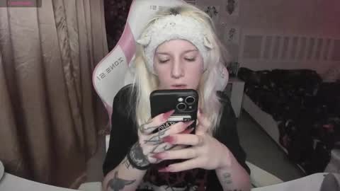 Rapunzel online show from December 20, 1:59 pm