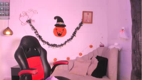 Raquel online show from October 16, 9:39 pm