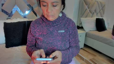 Raquel Moore  online show from March 7, 10:02 am