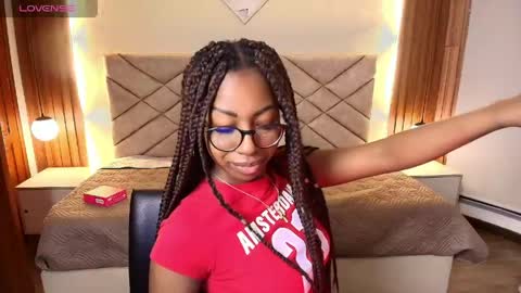 Raquel online show from May 9, 12:51 pm