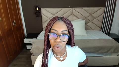 Raquel online show from January 14, 11:42 am