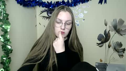 raspberry0101 online show from December 25, 12:27 am