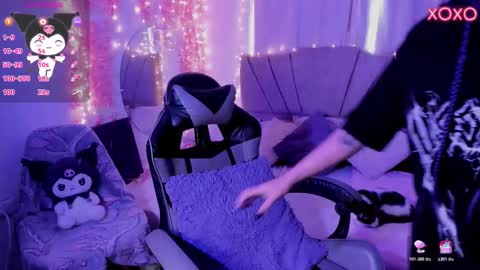 ravencollen online show from February 27, 6:08 pm