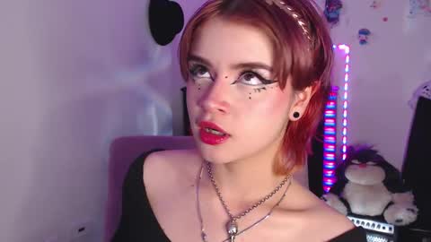 Snapshot of raventh_ chatting on February 21, 12:16 am raventh_ online show from February 21, 12:16 am