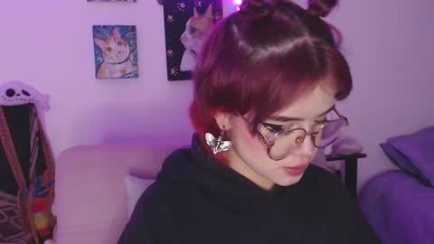 Snapshot of raventh_ chatting on February 11, 5:37 am raventh_ online show from February 11, 5:37 am