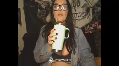 ravenxlee online show from November 21, 5:15 pm