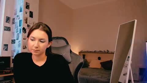 Alia Mereyn online show from October 3, 9:47 am