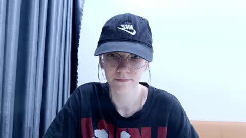 Ray-Ray online show from April 1, 1:52 pm