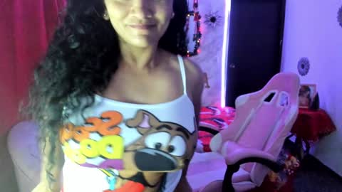 Danna online show from December 12, 1:10 am