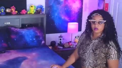 realgoddessdream online show from May 10, 1:51 am