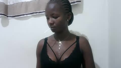 queen online show from October 13, 4:15 am