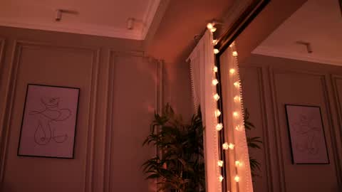 Rebbe online show from April 4, 6:51 pm