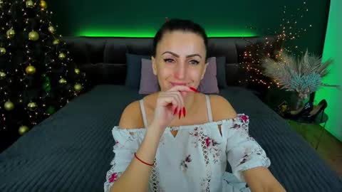 rebecca_diamonds online show from December 5, 6:54 am
