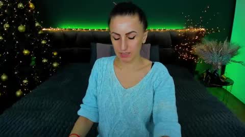 rebecca_diamonds online show from December 12, 7:08 am